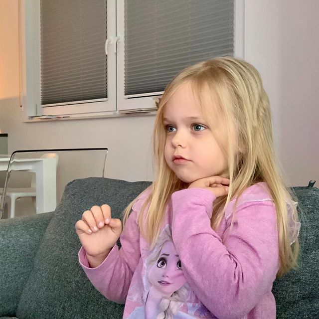 Good morning Germany, first day in a partial lockdown and we are still doing fine! #rainyday #lockdown #covid19 #quarantine #familytime #havingfun #photooftheday