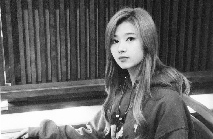 Nyeonie_'s tweet photo. SAIDA TAGALOG - ENGLISH AU

After getting into a car accident, she doesn't remember any memories of her with sana. instead, she remember it with momo. https://t.co/A2gWAoRfrH