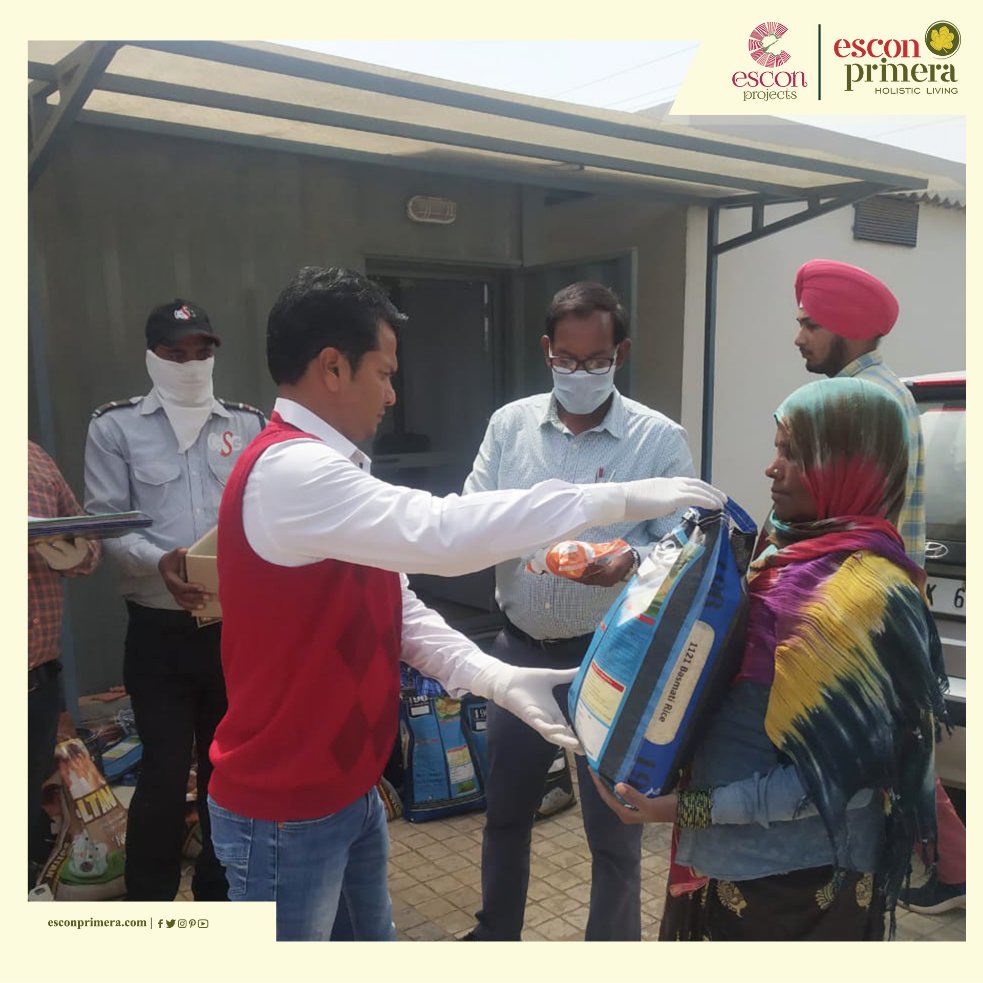 Escon_Projects's tweet photo. @Escon_Projects is actively joining in the fight against the virus. We recently conducted a social awareness camp wherein we distributed Rice, Salt &amp; Dettol Soap among the low-income and poor people to tackle the coronavirus outbreak.

#EsconProjectsZirakpur #RealEstate https://t.co/4pQmvcwCj2