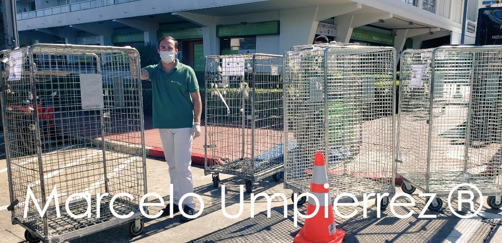 emekavoces's tweet photo. 🔴🇺🇾#Covid_19
|#PUNTADELESTE| Se están abasteciendo todos los supermercados y minimercados de la península. #DEVOTOExpress está recibiendo mercadería para tener todo lo necesario. Poco movimiento en la península. Hoy cierran varios hoteles chicos, inmobiliarias y cafeterías https://t.co/itAiEN4a3i