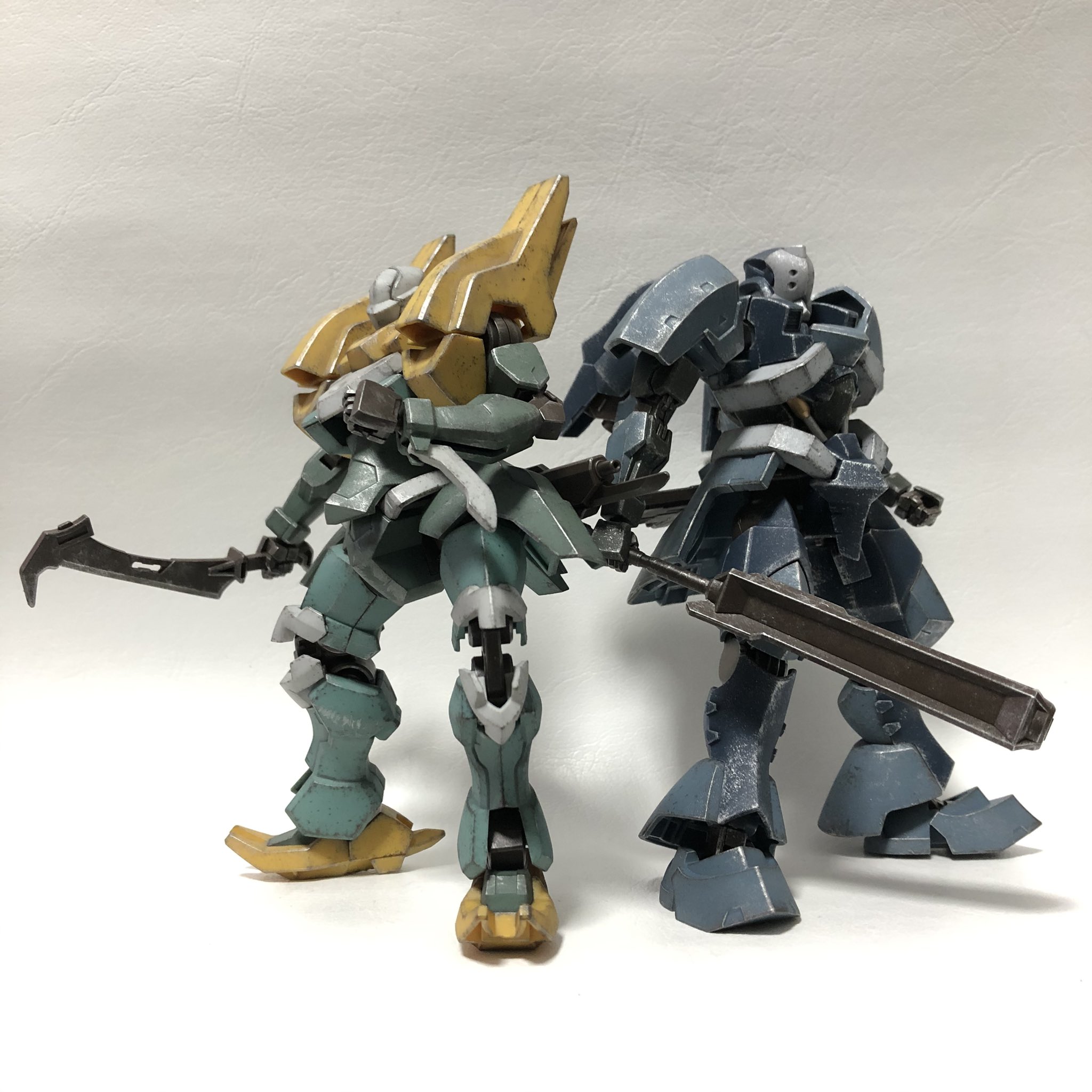 鋼介 百錬 百里 辟邪 百錬と完成させた後 塗装ブース作ったり 戦国アストレイや忍パルスに脱線しましたが ようやく漏洩まで完成させました やっぱり鉄血キットは 汚すと映えますね ガンプラ 鉄血のオルフェンズ 百連 辟邪 百里 漏洩