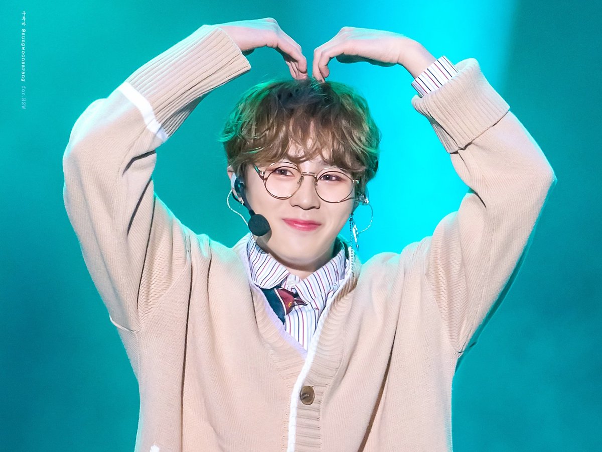 sungwoonsarang's tweet photo. 💝하성운 상랑해💝

#하늘의전부_하성운_생일축하해
#HAPPY_HASUNGWOON_DAY
#하성운 #HASUNGWOON @gooreumseng @HSW_officialtwt https://t.co/BQ7SMpuKRu