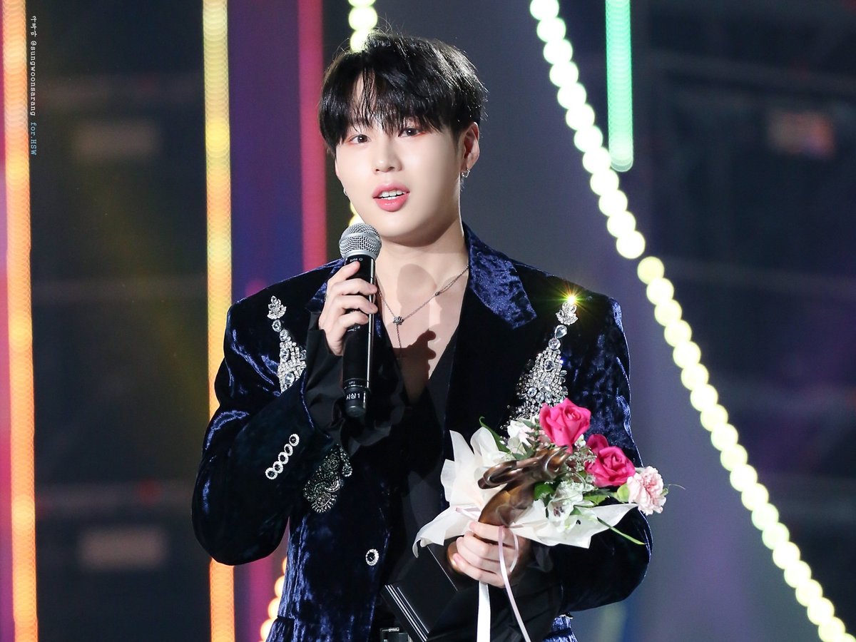 sungwoonsarang's tweet photo. 💝하성운 상랑해💝

#하늘의전부_하성운_생일축하해
#HAPPY_HASUNGWOON_DAY
#하성운 #HASUNGWOON @gooreumseng @HSW_officialtwt https://t.co/BQ7SMpuKRu