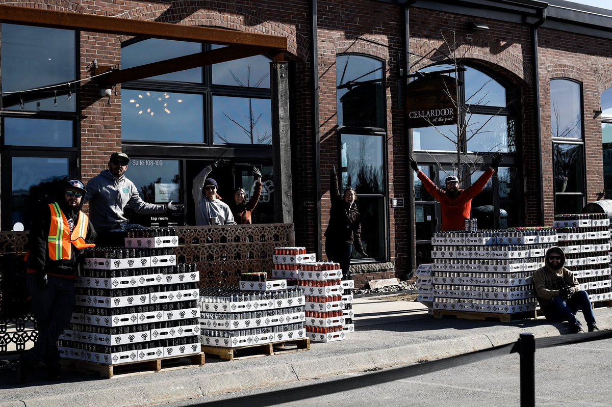 BissellBrosBrew's tweet photo. Let’s do this 🖤 DRIVE THRU ONLY today from 11am-8pm - all info at the link https://t.co/cmurPCYY4g https://t.co/kCRKYvWqeb