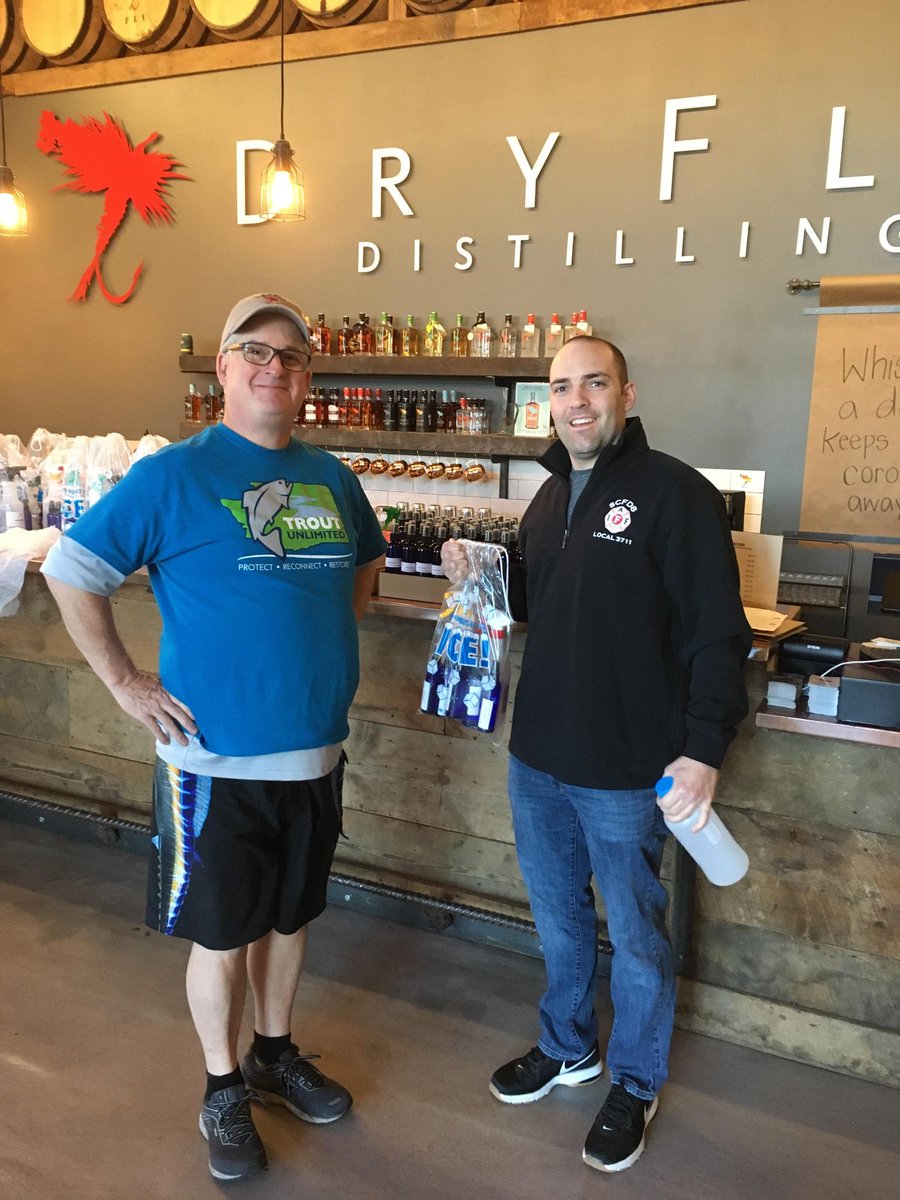 spokaneco8_3711's tweet photo. Yesterday firefighters picked up free hand sanitizer for first responders from Dryfly Distillery. Spokane never ceases to amaze us all. Thank you so much for all you do to help keep first responders healthy. πΊπ²πβ₯οΈβ₯οΈπππ¨βππ©βπ #dryflydistilling #HereForYou #stayhealthy @SCFD8 https://t.co/t2Wf5bsaoE