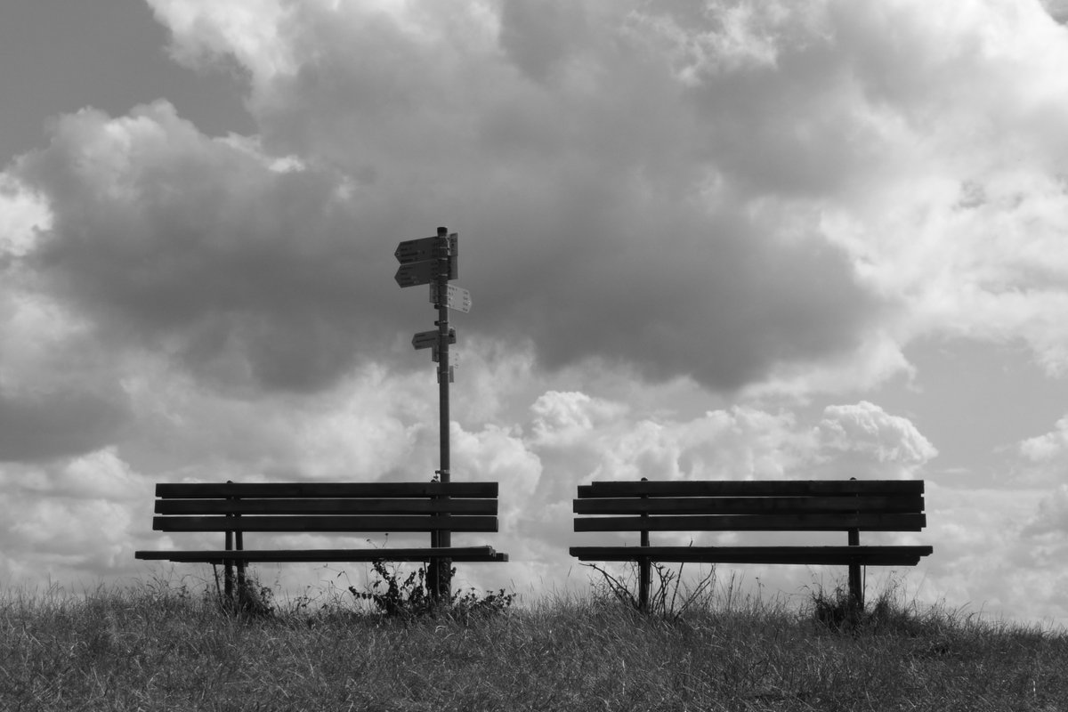 Mister_Poetry's tweet photo. "Wo ist unsere Zeit! Wo wir alle zusammenwaren. Sie ist (...) untergegangen. Untergegangen wie ein Schiff ..." (Rahel Varnhagen geb. Levin https://t.co/ilIuLmPRzS