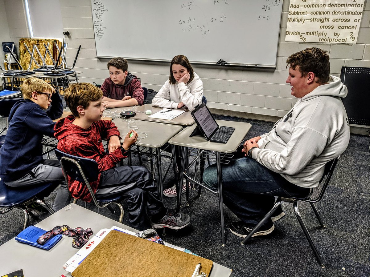 Perris1975's tweet photo. In January these @NMS_Titans #HistoryBee students got a little coaching from a @NHS_Titans quizbowler. After months of hard work, today they would've absolutely rocked their @iacompetitions regionals. #BrightFutures #NorrisTitans #BeNorris https://t.co/9K0ZIqTf4a