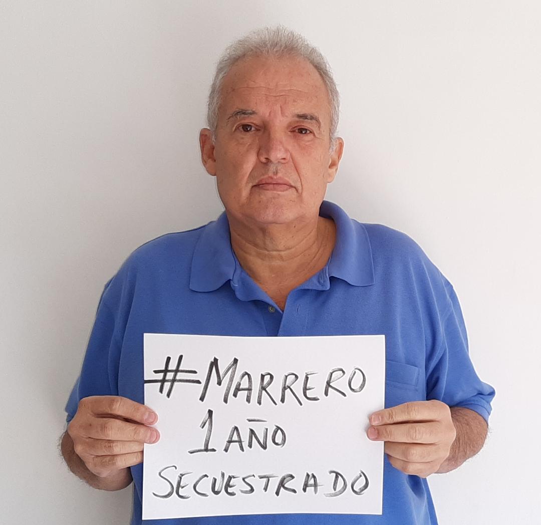 REYMARRERO's tweet photo. Hoy mi hermano @ROBERTOMARRERO sigue encarcelado y bajo condiciones que violan sus DDHH. Desde el 13 de febrero está aislado,en una celda 2x2,sin ventanas y sin recibir asistencia médica o legal. Marrero es un hombre inocente y merece estar en libertad.
#Marrero1AñoSecuestrado https://t.co/RYB62AiByr