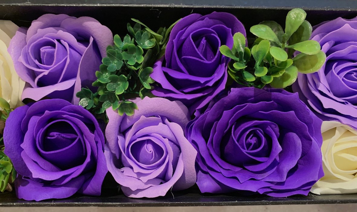 美内すずえ Sasounami 石鹸素材の紫のバラ 綺麗な紫ですね 薔薇シュラ 大ヒットおめでとう Twitter