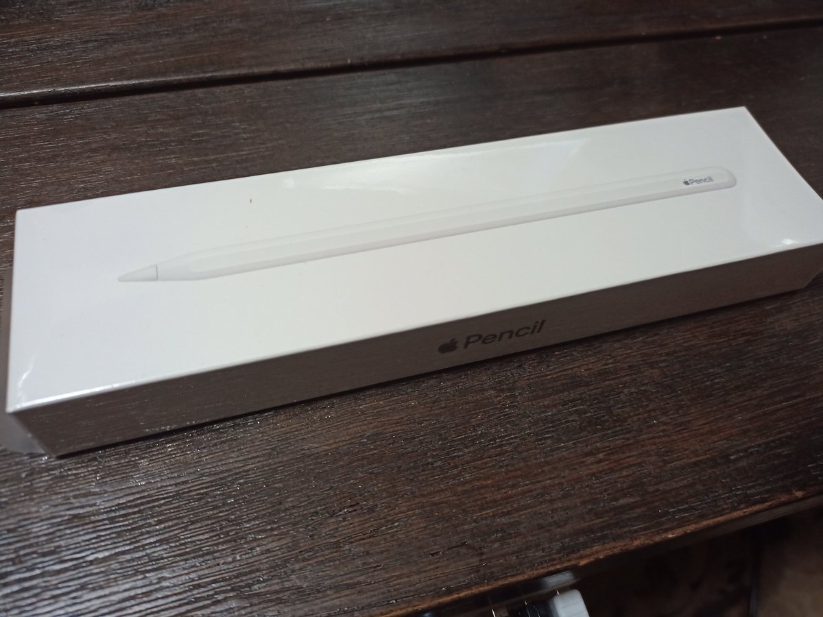 gadgetmoe's tweet photo. わーい♪第2世代Appleペンシルが届きました♪(≧▽≦)

…iPad Pro本体早く！ https://t.co/VkaxdTtkHK