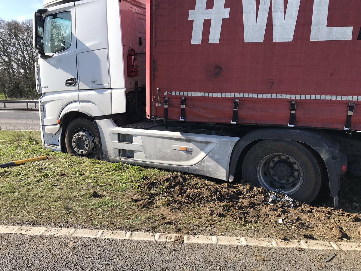 roadpoliceBCH's tweet photo. This lorry driver has caused some delays even with little traffic today and has now taken up a police resource for two hours and counting #A14 #spittals #350195/1147 https://t.co/4Y0e8LP97q