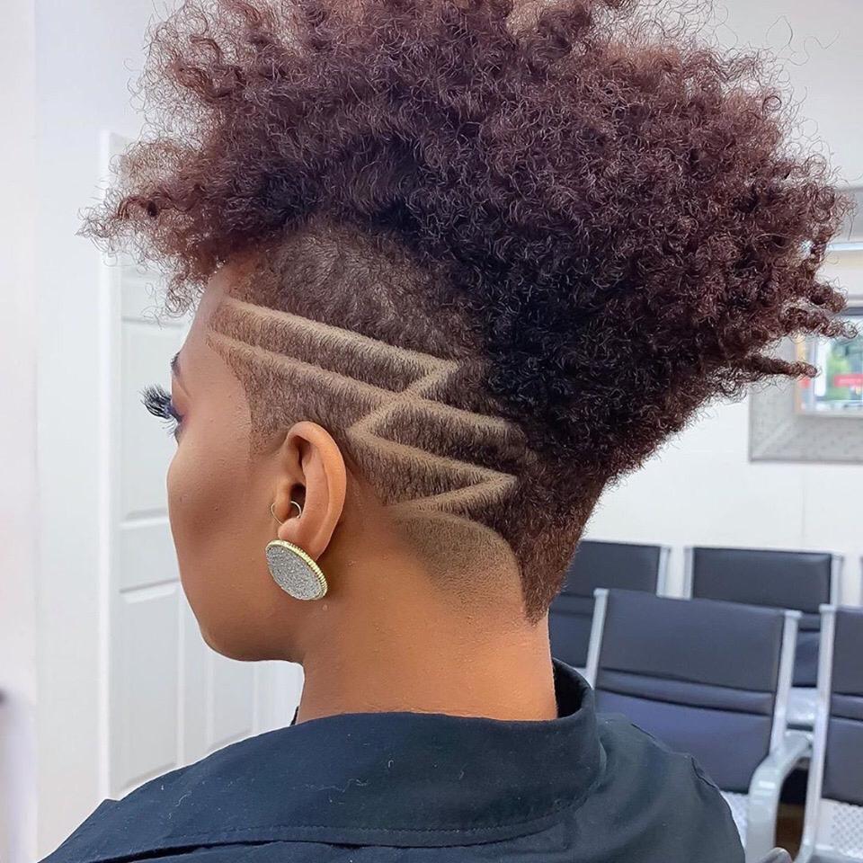 Fashionotesng's tweet photo. Masters of hair cuts. @Fashionotesng 💪

Book an appointment with us today
.
#abuja #abujatwittercommunity #hair https://t.co/uKg9pFllmq