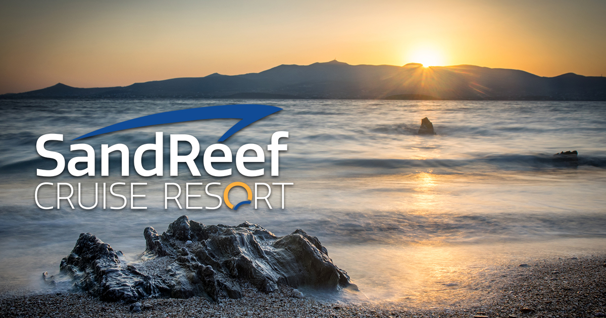 sandreefresort's tweet photo. The island of "Eternal Sunday" #Antiparos is waiting for you. Dive in its crystal clear waters &amp; taste cock “patido” in taverns by the sea. Combined with the amenities #sandreefresort provides you, this trip will become unforgettable.

#mediteraneansea #crewedcatamaran #sailing https://t.co/jvJ5FHaU7g
