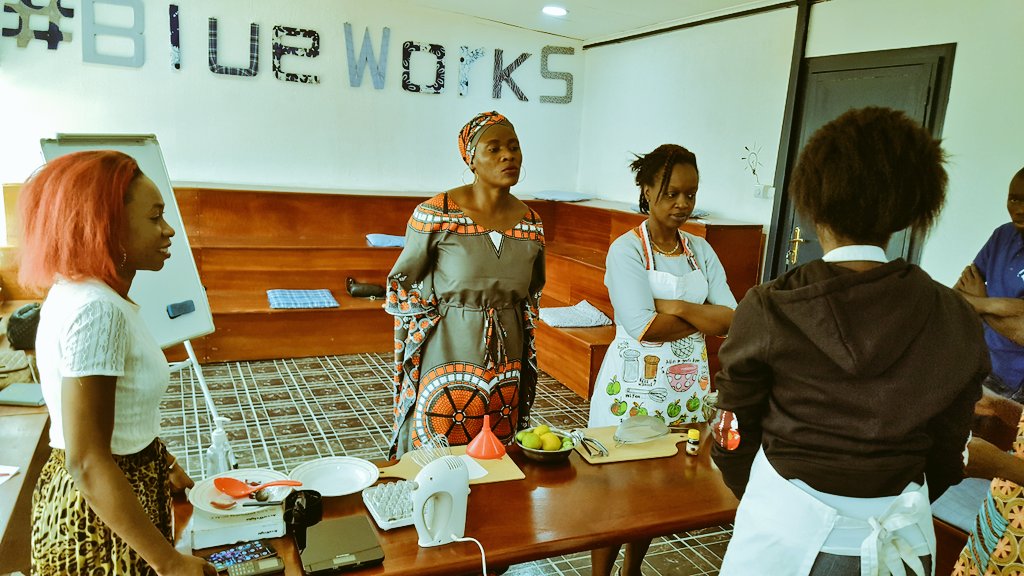 BlueWorkSpaces's tweet photo. Quoi de mieux qu'un #Atelier #Pâtisserie un samedi matin ? 

#BlueWorkS https://t.co/uVPsU0OfGn