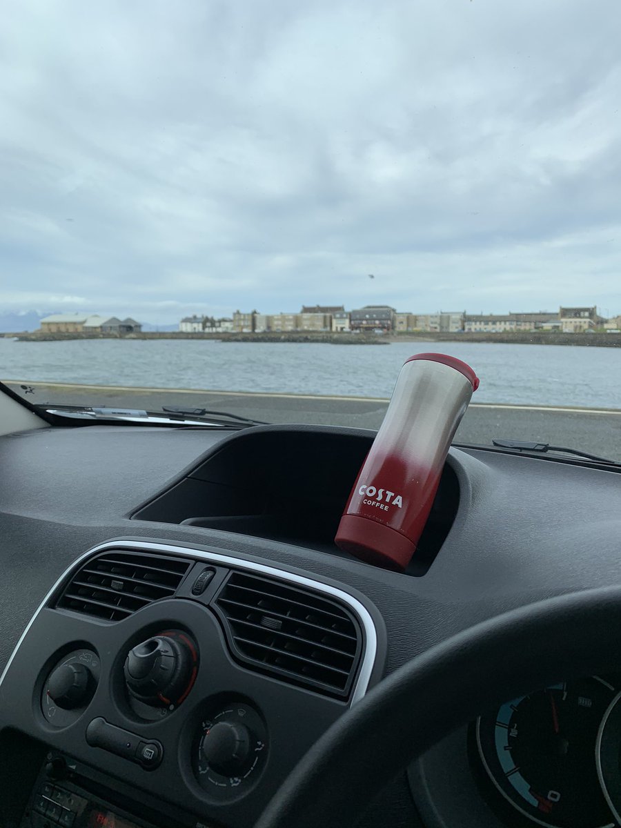 RunningKilt's tweet photo. Delivering food from @IMCTheProject this morning.Just looking out from #saltcoatsharbour and thinking what I am seeing.Supermarket shelves empty,queues out in st 2 get in2 chemists,pubs shut,churches closed,project shut,card payments only in @CostaCoffee #saltcoats https://t.co/fZuwwCayQU