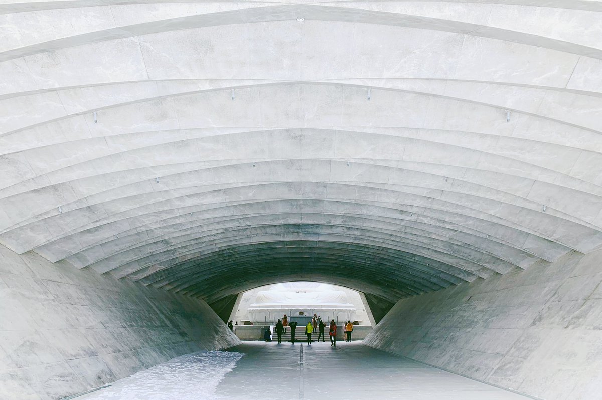 a_y_m_y_k's tweet photo. Hill of the Buddha / Tadao Ando
頭大仏殿 / 安藤忠雄
#真駒内滝野霊園 #頭大仏殿 #tadaoando #安藤忠雄 #visit_sapporo #japanarchitecture #architecture #architecturephotography #archilovers #architecture #建築探訪 #近代建築 #design #designlife #designtravel https://t.co/phKeTLtIGE