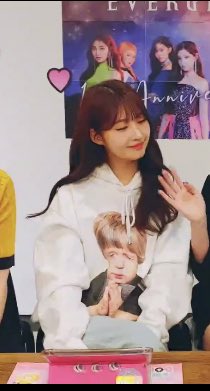 tokkisihyun0805's tweet photo. やっぱり前髪シヒョンって無敵じゃないですか？？？？？？？？？？？？？
#1YearWithEVERGLOW 
#EVERGLOW_1anniversary https://t.co/MEND64YgZo