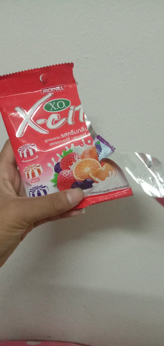 PRP_Root's tweet photo. ของดีค่ะ รสองุ่นอร่อยมาก

ถ้าจำไม่ผิดตั้งแต่จบไปก็แทบไม่ได้กินอีกเลย https://t.co/Ht94Ge9pD8