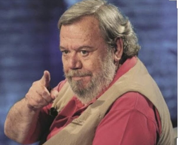 È morto Gianni #Mura, l’orso più buono e giusto che abbia mai incontrato sui sentieri del nostro mestiere.
Un gigante del giornalismo sportivo e non solo.