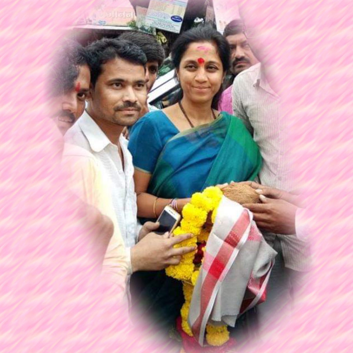 TateRamraje5577's tweet photo. मा. खासदार @supriya_sule ताई  आम्ही #संगणकपरिचालक गेली 7 वर्ष झाले आमच्या न्याय व हक्कासाठी लढत आहोत.आमची फक्त 1 मागणी आहे ती म्हणजे ती म्हणजे आम्हाला महाराष्ट्र IT महामंडळकडून नियुक्ती, आपण नक्कीच आमचा विचार करताल हीच अपेक्षा.. @uddhavthackeray @mrhasanmushrif @dhananjay_munde https://t.co/XpxxVrldyn