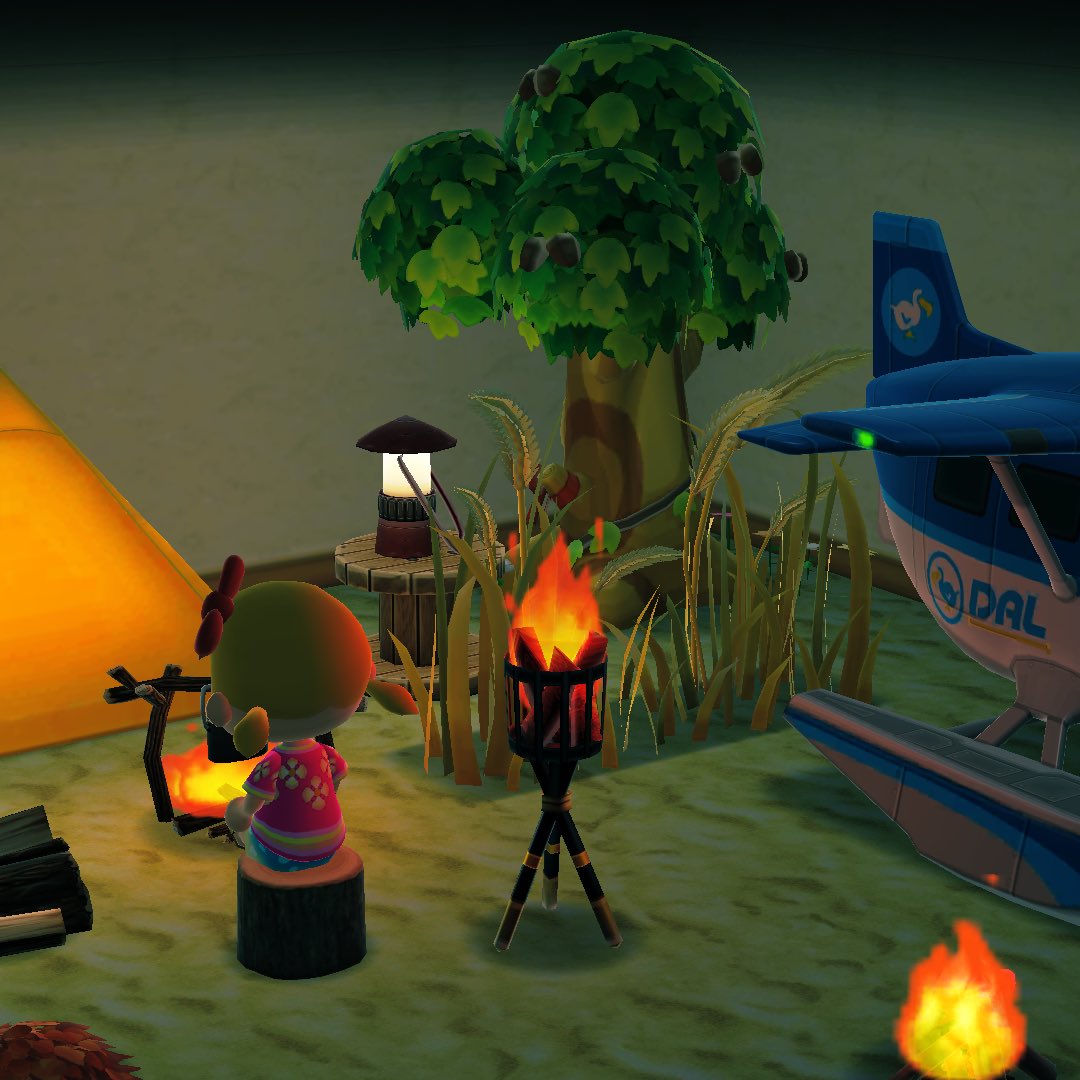 oatmeal_b's tweet photo. ＃ポケ森レイアウト　#PocketCamp  予約抽選全て外れた…ビックカメラ2度とも外れた…そうだコテージでひとりキャンプしよう https://t.co/cSIxOv9T8g