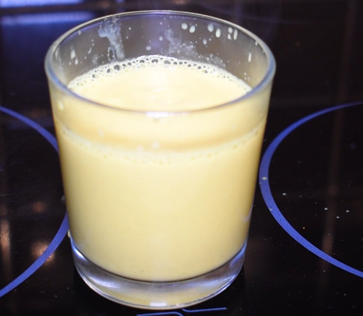 pottoplates's tweet photo. Dear friends,Turmeric Milk|Golden Milk which imrpoves the Immunity Power &amp; also act as good drink to cure cold &amp; throat infection. It has lot of benefits which is very much needed at this time for everyone. 
Full YouTube video: https://t.co/OPPcHVbheo
English Subtitles available. https://t.co/YVuZozgB9D
