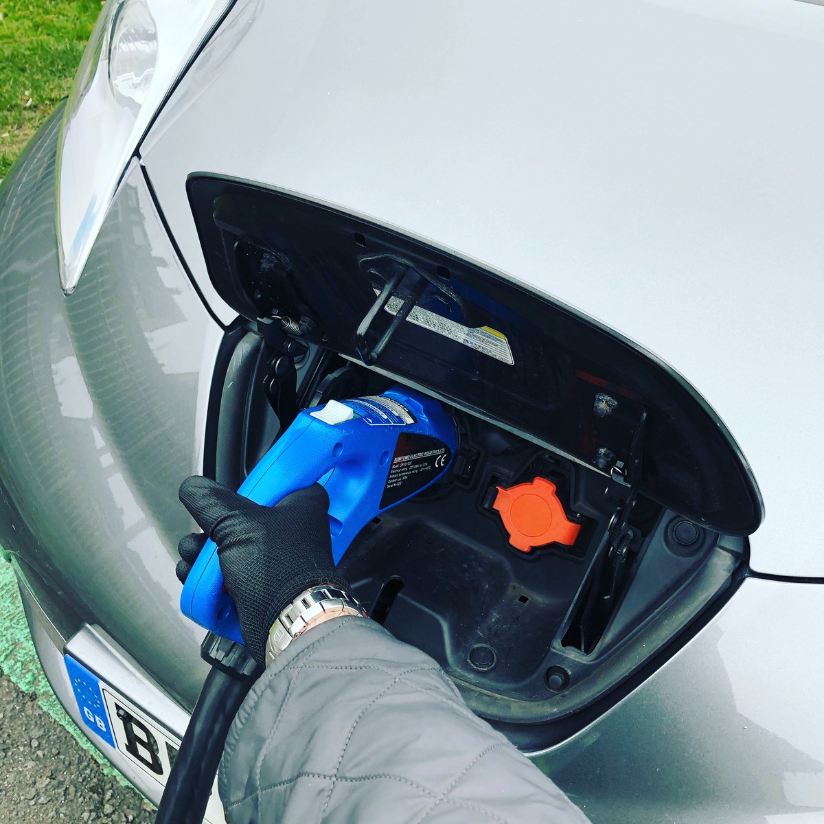 nextecocar's tweet photo. Right now, remember, it’s really important to practice hygiene and social distancing at public #EV charge points. In short, either glove up🧤or scrub up 🧼 #EVLife #covid_19 #nissanleaf #evcharging #esbecars #nextecocar #dublin #ireland #EVs #electriccar #electricvehicle https://t.co/5vwqj7x6Jn