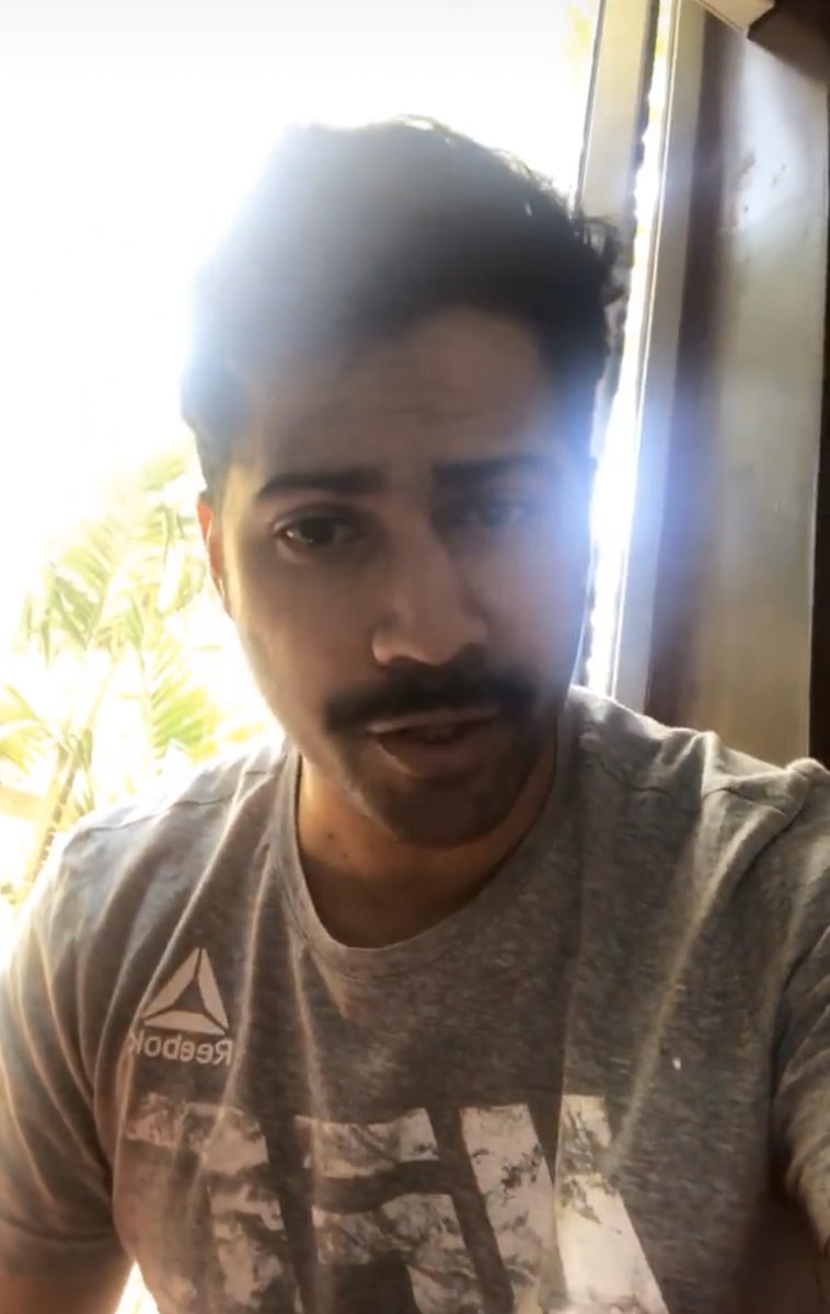 jashaaw's tweet photo. #teammooch this look π€€π€€β₯οΈ @Varun_dvn https://t.co/iVPgC6pTh5