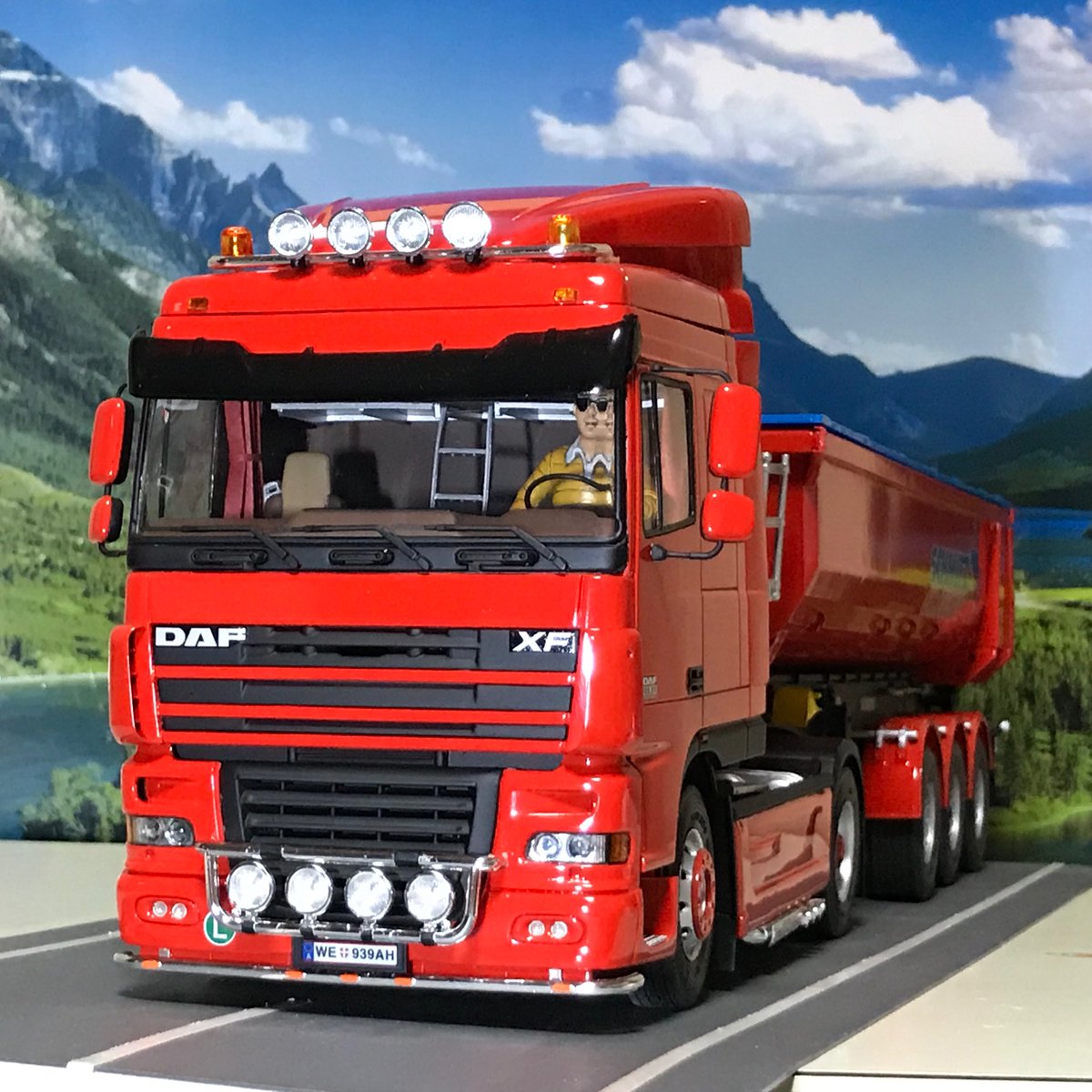 過去作です。モデルトラックコンテストの賞品のうちの一つを作りました