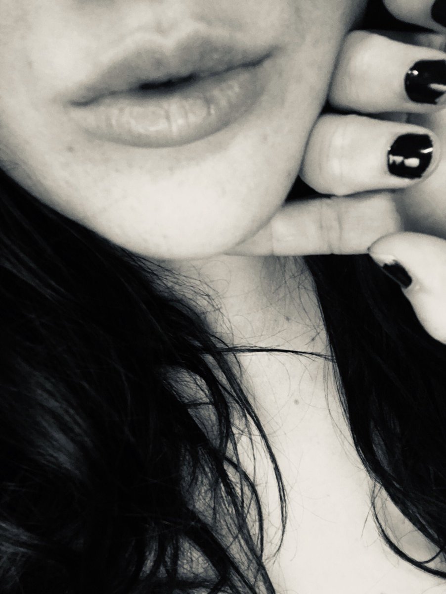 ZahrasDesires's tweet photo. Lips in need of kissing. Come play with me, or make it double trouble with me and one of my fave trans babes, here until 2am @ClubPleasureAus.  @adposta1 https://t.co/pC8ZDuKWfN