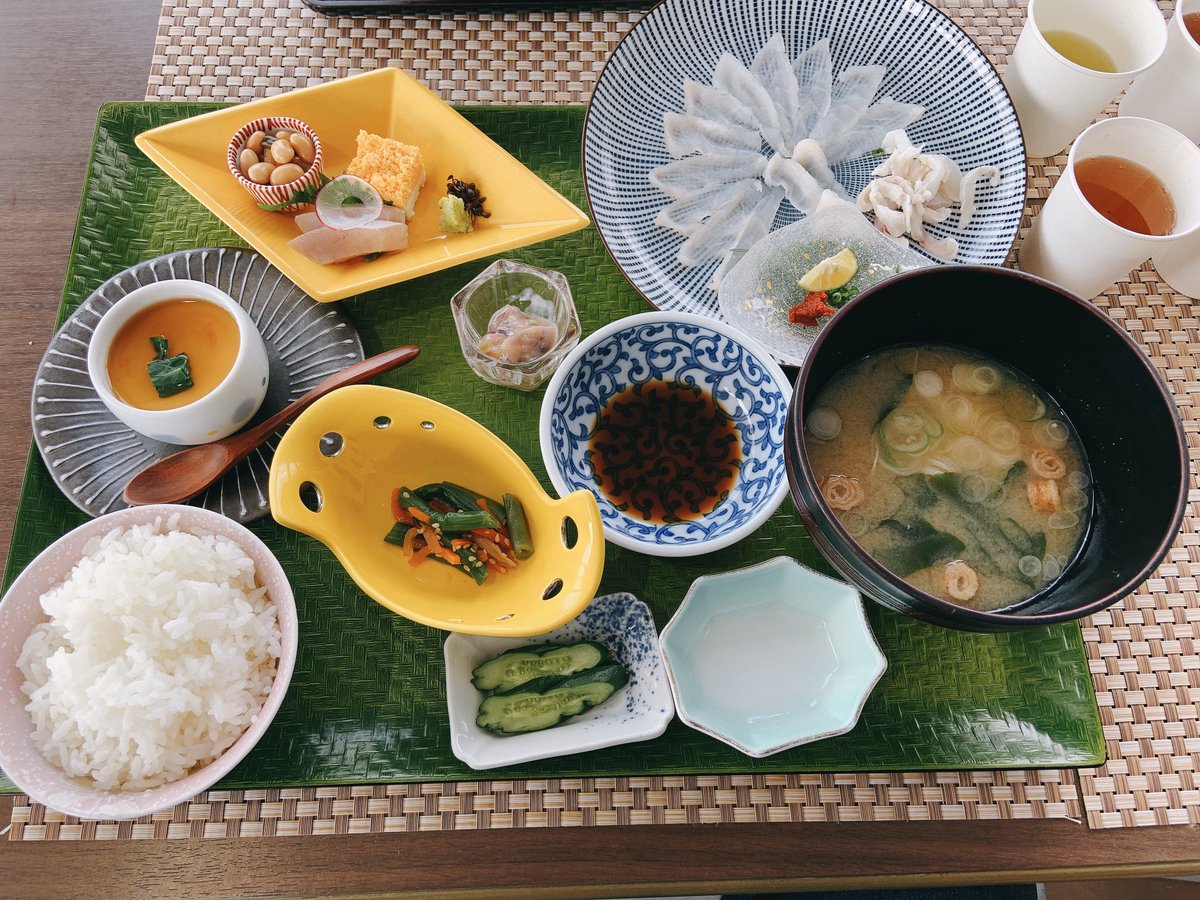 Iw 3 21sat昼 沖海月 おきみづき 鶴岡市立加茂水族館 てっさのお膳 くらげ入りラーメン くらげ入りソフトクリーム 水族館併設のレストラン 本格的な海鮮料理やら くらげ料理が食べられます クラゲに力を入れている加茂水族館 T Co