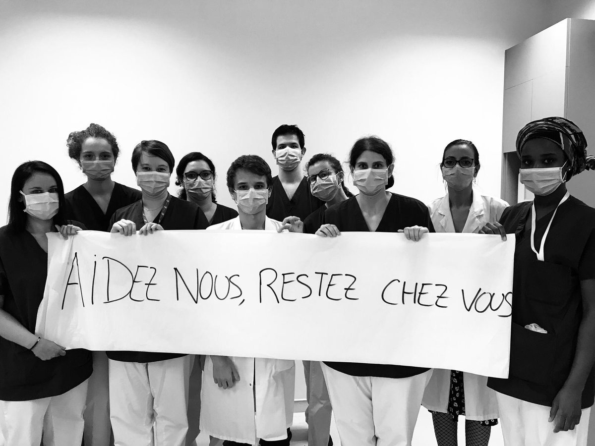 GL_Abou's tweet photo. Ma soeur (tout à droite sur la photo) infirmière m'a demandé de la partager. Je ne vous raconte pas ce qu'elle et ses collègues vivent en ce moment. Peu de repos, elle ne voit plus sa famille avec cette peur d'être elle aussi contaminée.
Aidez les: #RESTEZCHEZVOUS
Partagez svp! https://t.co/NyvUayQpjH