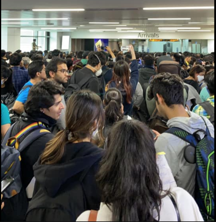 SumitSarkarAnda's tweet photo. Extremely Unsafe! One of my friend landed in Delhi International Airport from Singapore... He says ~4k people "queued up" for medical checkups since last 5 hrs ... Putting each life in danger and the many more they will come in contact with. (as on 21-03-20)
 #CoronaChainScare https://t.co/0OGZUtakwz