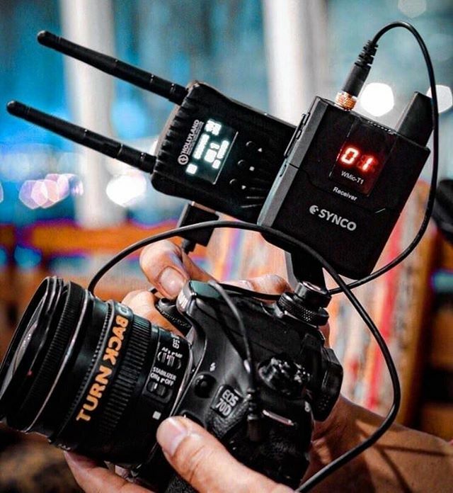 BTSGramOfficial's tweet photo. Compact setup meets excellent delivery.

A shoot using the @syncomicrophone WMic-T1

By: @aryadega

Every mic have a sound. Not all has that good sound.

#behindthescenegram #syncomic #syncomicro #syncomict1

#videomic #microphone #cameramic #sfx #camera… https://t.co/Jt96gAMcCr https://t.co/q2mkoxOEcI