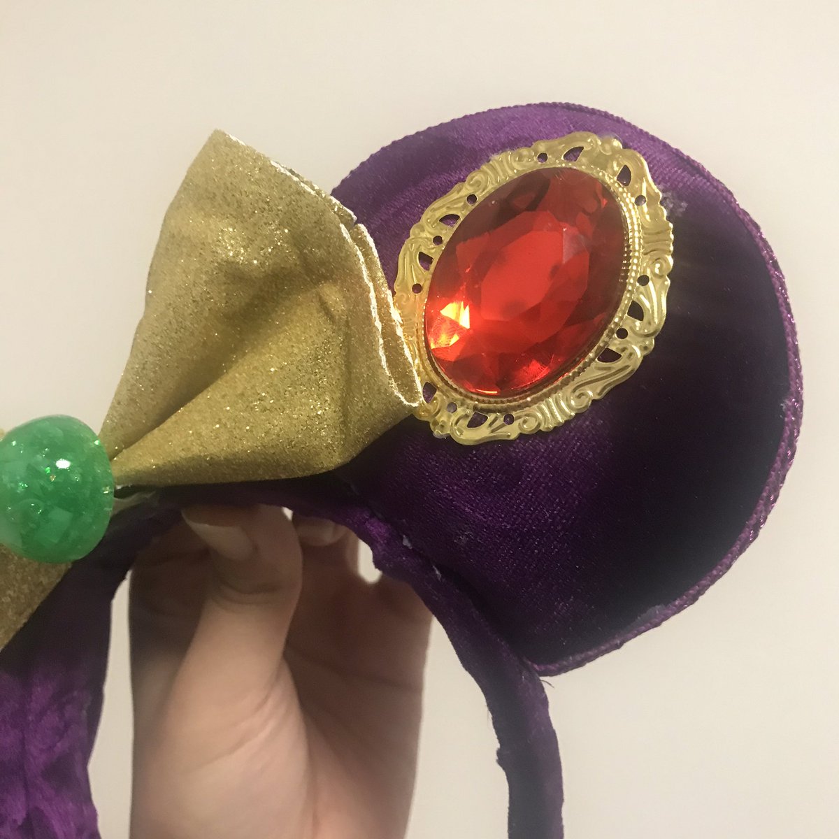 Yuri Disney Dahling 手作り ソフィア カチューシャ第2弾 今回は 84話のセドリックさん というニッチなテーマです セドリックさんは丁寧で細やかな人物描写で私のヴィランズ観をガラッと変えて一瞬で一番好きなディズニーヴィランズになって