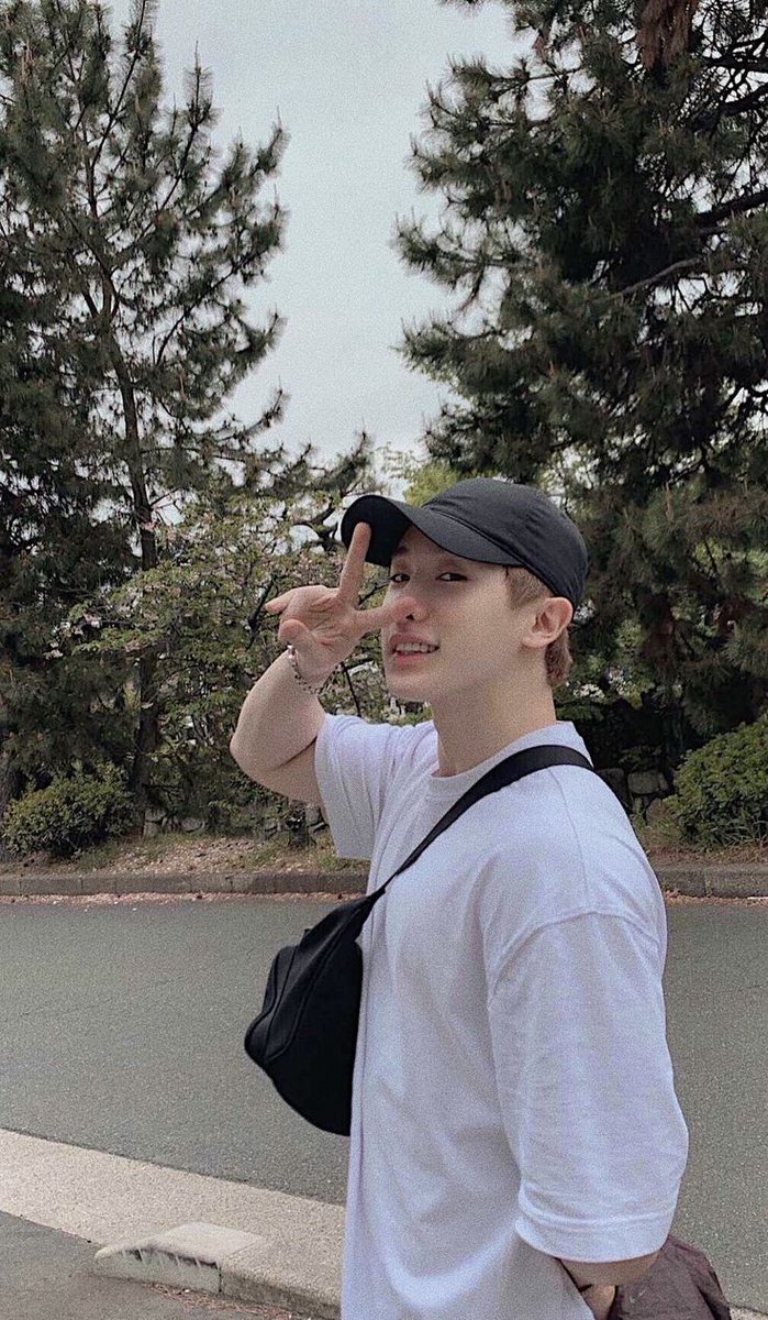 ChiMiKD's tweet photo. @PoOPLiaw #MoveForwardWithWonho
#몬스타엑스랑_원호에서만_신뢰
2 ม่วงเข้ม https://t.co/4gmMWQmXho