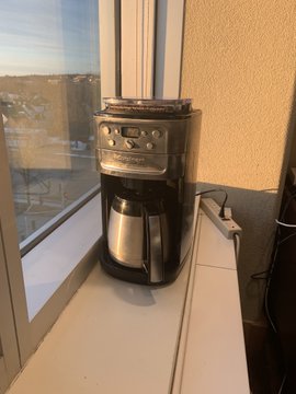 View image on Twitter