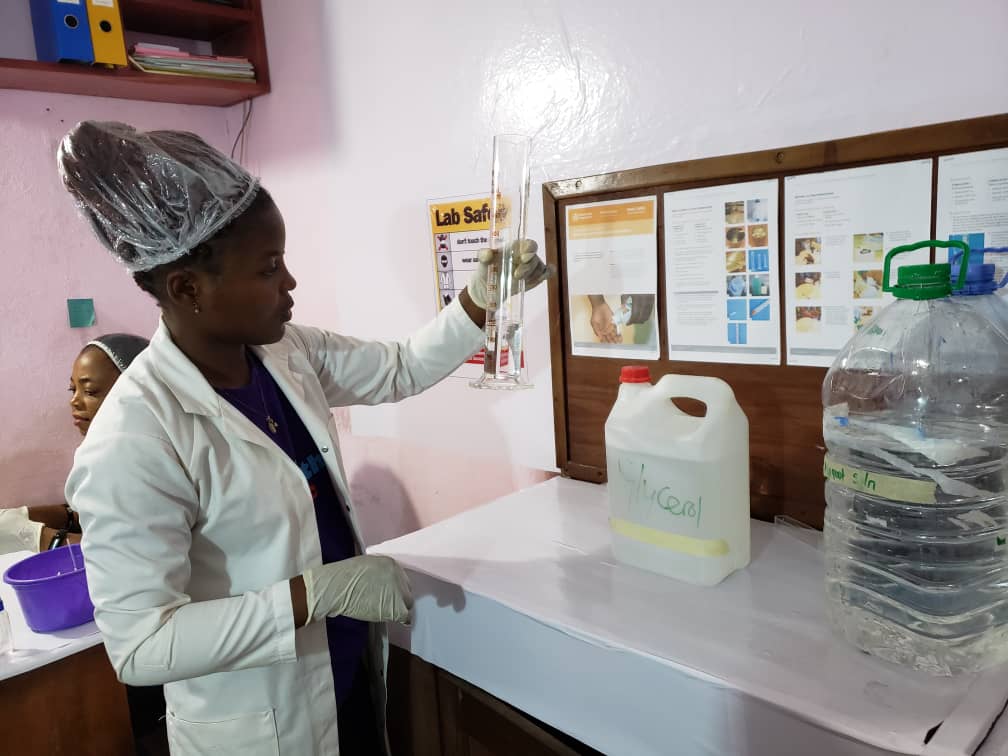 loyocameroon's tweet photo. #COVID19 Operation ONE Person ONE Hand Sanitizer in Cameroon: Free donation of home made hand sanitizers.Our rapid response lab is set and production is ongoing.
Youths taking the lead!
@V2019N @COVID19Tracking @D_TECK @missharvey @subsa @daveanthony @CLGFDSG_LSlack @UKinCameroon https://t.co/AAGAxO3IY6