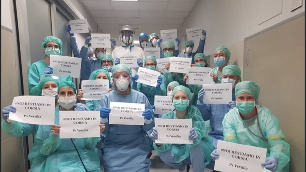 BPWVersilia's tweet photo. Grazie di cuore ai medici e operatori sanitari del nostro ospedale Versilia, uomini e donne che restano in prima linea ogni giorno per tutti noi. Thanks to our doctors in Versilia hospital working  every day for all of us.
#CoronaVirusitaly #iorestoacasa #StayAtHome https://t.co/cHou2Z2KIa