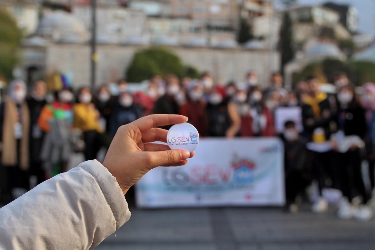 Şu dünyadaki en mutlu kişi
Mutluluk verendir 🧡

#LösevKulüpleriEvde 
<a href="/klu_losev/">KLÜ LÖSEV FAYDA TOPLULUĞU</a>
<a href="/losev1998/">LÖSEV</a>
@losev_online