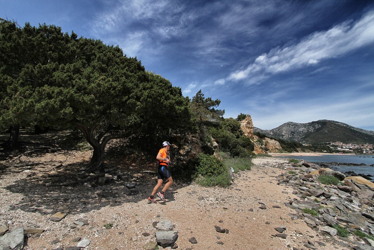 CablePress's tweet photo. 100 km. +4.000 m. 3 etapas. Una isla mediterránea. Sardinia Trail Italy.

Para saber más escribe a info@cablepress.com

#sardiniatrailitaly #running #trailrunning #sport #mountain #outdoor #sardinia #italy #cablepress https://t.co/E7IHVQRnCX
