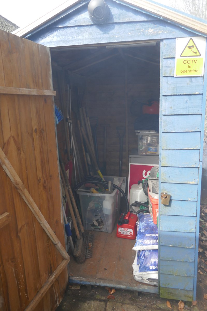 TheLengthsman's tweet photo. The #Lengthsmans #shed has never been so tidy ! https://t.co/Ij7QOm7CrY