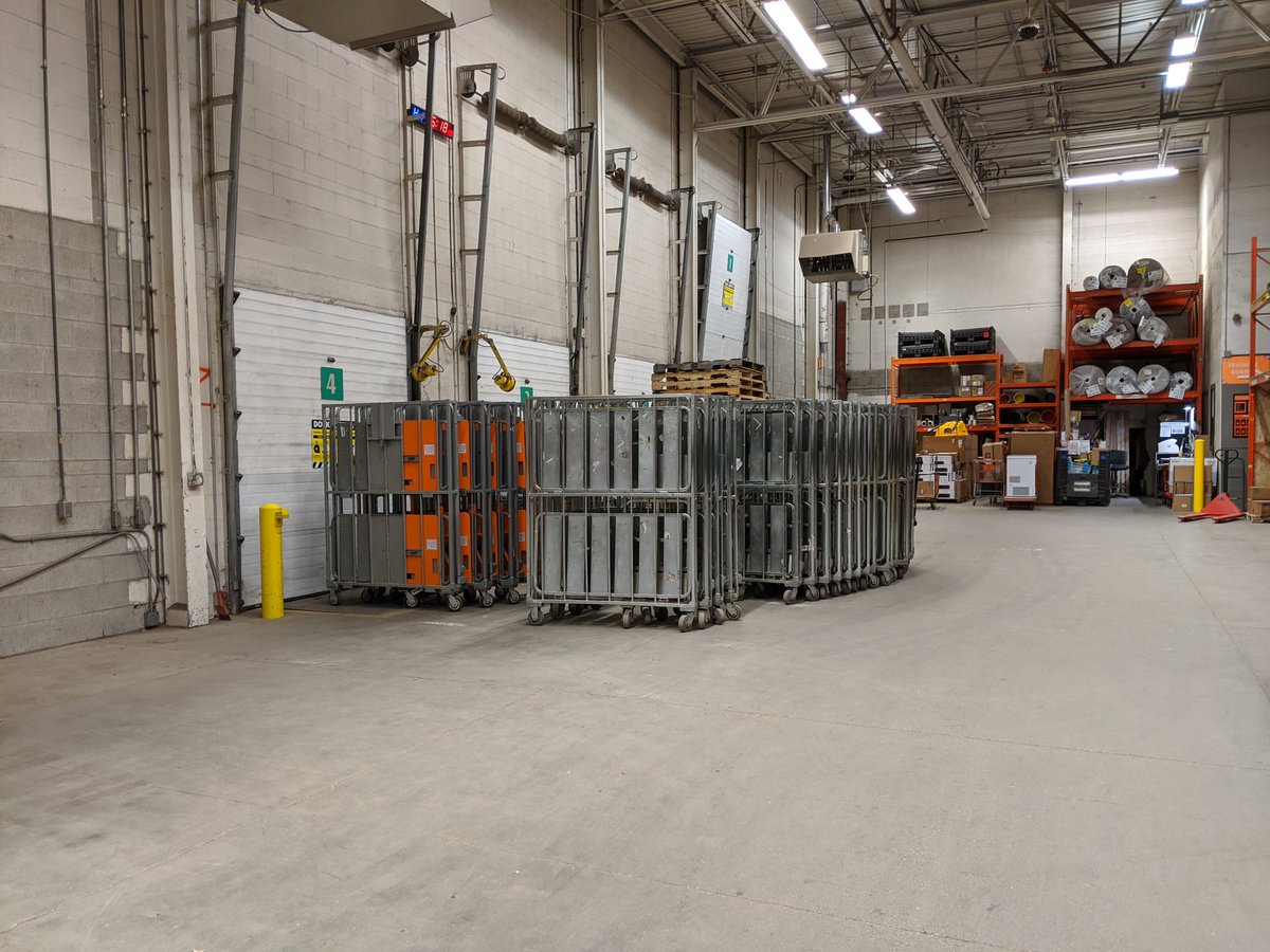 kristenihd's tweet photo. Super proud of my team knocking out the whole truck last night while I worked on cleaning the store for a great opening standard 👊 great job everyone! #thekentwoodway #bestfreightteam @JasonHatkowski @BigMoe338 @RLEVASSEUR_HD @BrandonReinoehl https://t.co/H3Z5h3lW3f