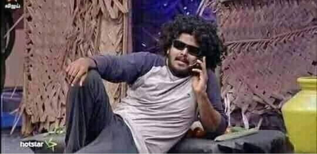 KavinFansClub's tweet photo. When we hear the WhatsApp Latha madam audio 

Maame Naantha latha madam pesurean Sunday 4 waves varuthu solar light moolama thaaka pothu government velipadaya solla payapuduthea 😂 be safe 
#CoronaAlert
#Corona https://t.co/NgUYWauQKK