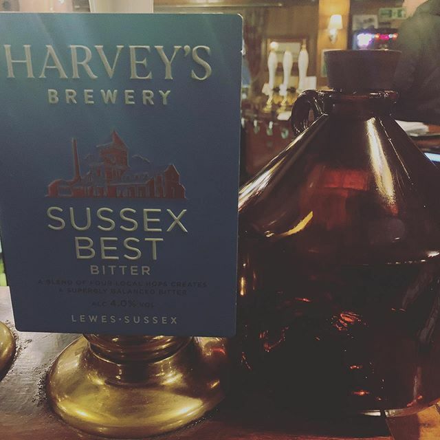 Preorder your 4 pint jugs of Harvey’s Best, Armada and Porter, other draughts are available and they’ll be ready for collection between 12-7pm .... payment taken on order Call 01323720545 #harveystakeaway @harveysbrewery @lamb1790 ift.tt/2xbt9Tc