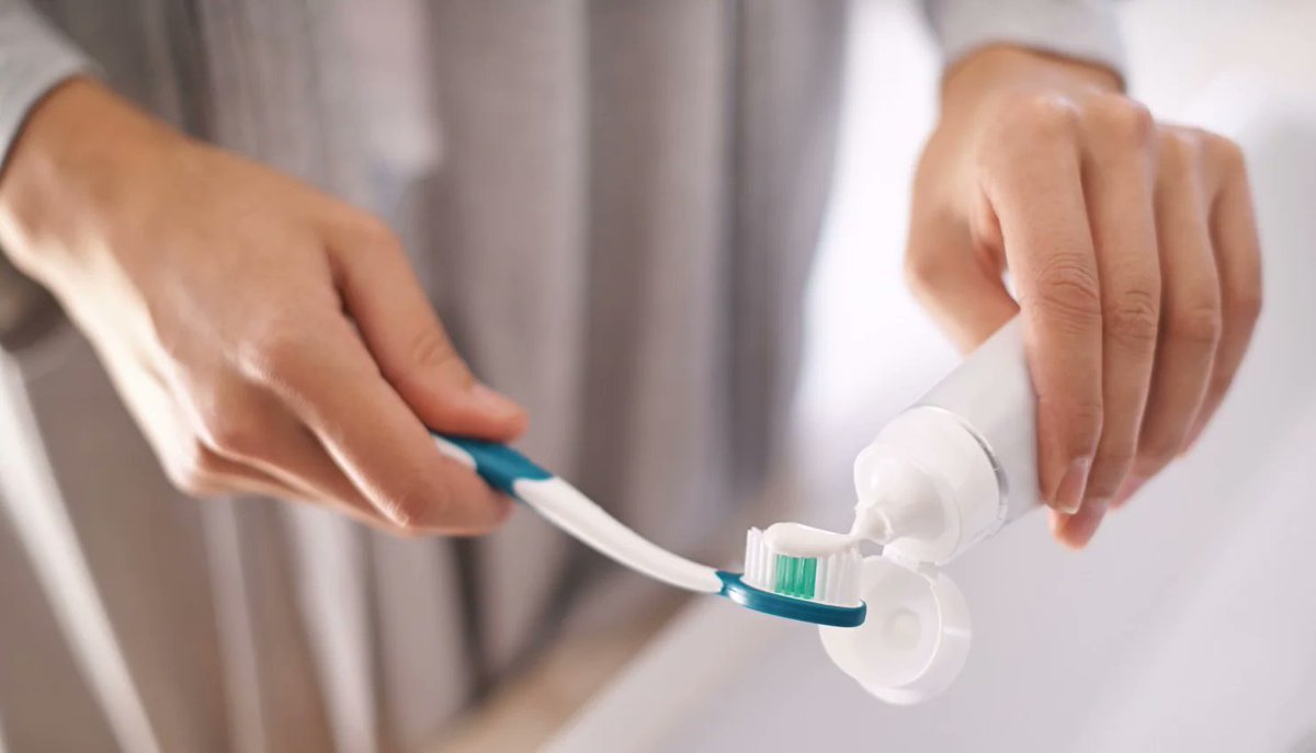 Whitener, sensitive teeth, plaque fighter: How to choose a toothpaste wapo.st/2fspw14