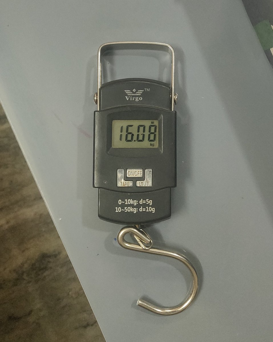 aakasharma's tweet photo. @BPCLimited kindly confirm this is the weighing scale provided by BPCL for LPG cylinders...I suspect incorrect readings at the time of delivery https://t.co/Di7pS97R8G