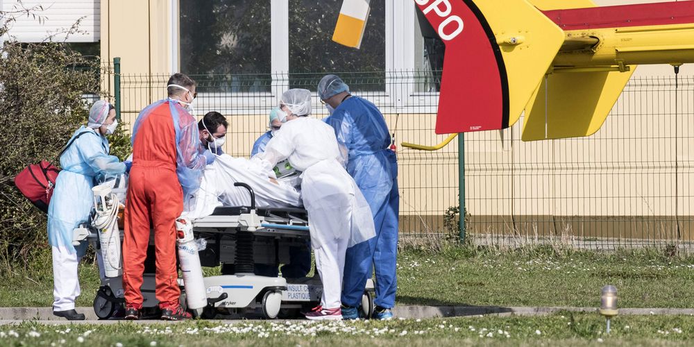 sudouest's tweet photo. Coronavirus : l’Allemagne se dit prête à accueillir des patients français https://t.co/ijva5iyyf0 https://t.co/iqHrB83lEV