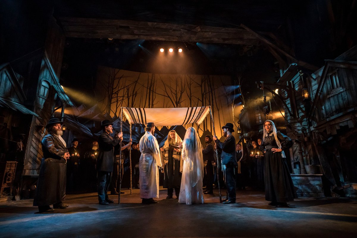 Fiddler on the Roof tweet media