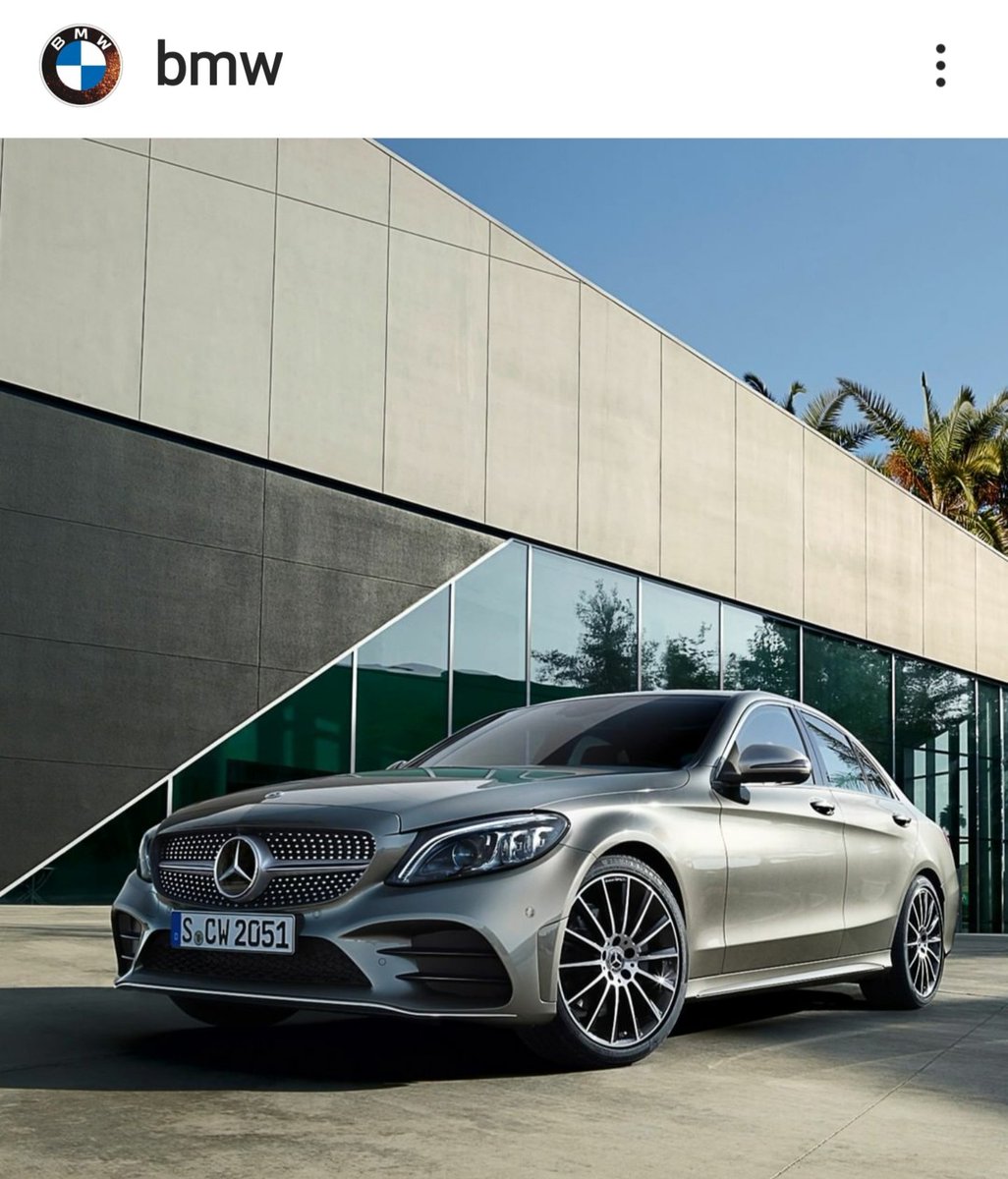 murattosunMSE's tweet photo. Dünyanın otomotiv konusunda en iyi yönetilen iki sosyal medya hesabı.
Bugün Mercedes Benz BMW'yi, BMW Marcedes Benz'i hesaplarında paylaştı.
Mesajları: Şimdi dikkatinizi çektiğimize göre ırkçılığa hayır.
#FightRacism #racism #DriverCity #Daimler #BMWGroup @Daimler @BMW 👏👏👏 https://t.co/E08lvH2BuQ